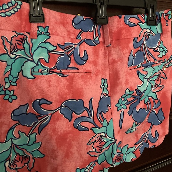 Crown & Ivy shorts - Picture 5 of 7